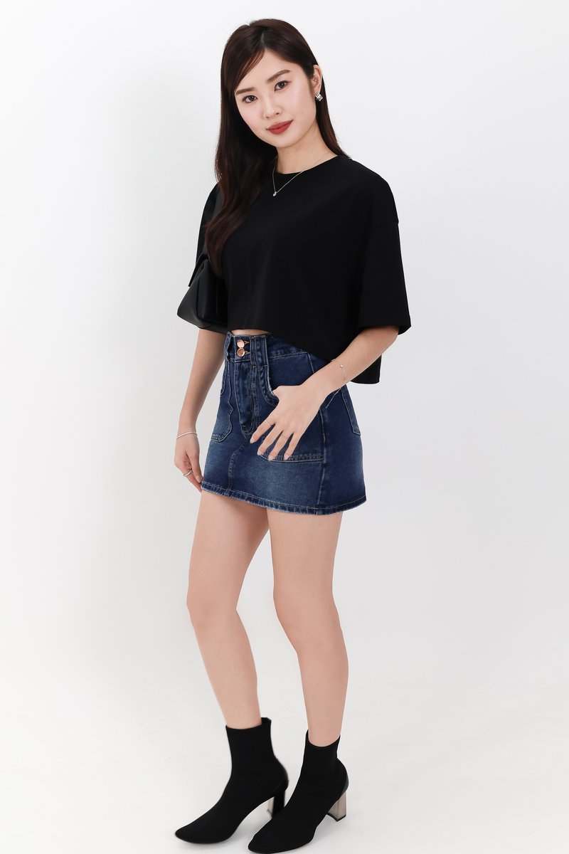 Danny Double Button Denim Skorts in Dark Wash