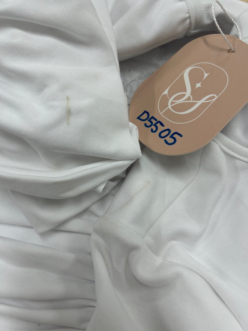 DEFECT | Serla Sleeved Bubble Romper Dress in White in S