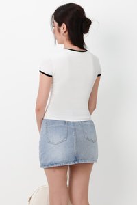 Corrine Contrast Trim Baby Tee in Black x White