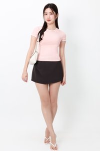 Corrine Contrast Trim Baby Tee in White x Pink