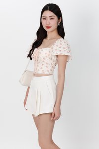 Felicia Floral Flutter Sleeve Top in Blush Pink