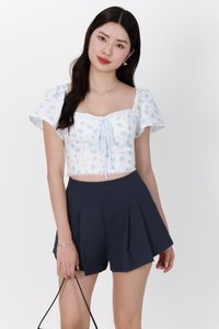 Felicia Floral Flutter Sleeve Top in Light Blue