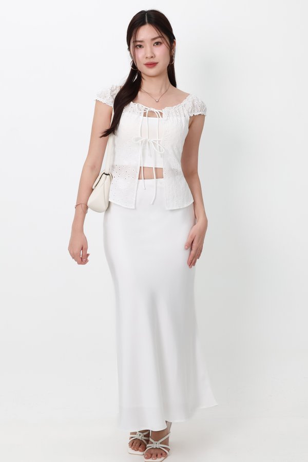 Clio Co-ord Set in White ( Petite Length )