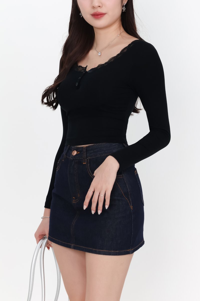 Lasey Lace Trim Sleeved Top in Black