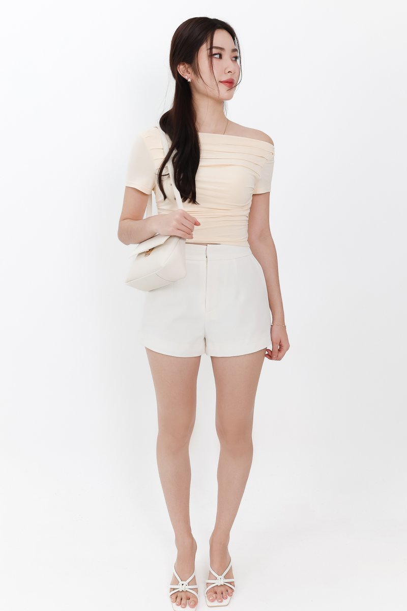 Ori One Shoulder Ruched Tee in Pale Yellow