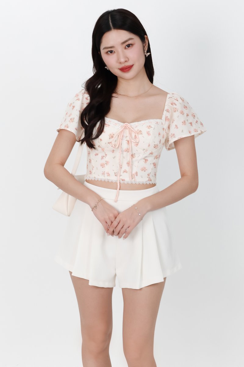 Felicia Floral Flutter Sleeve Top in Blush Pink