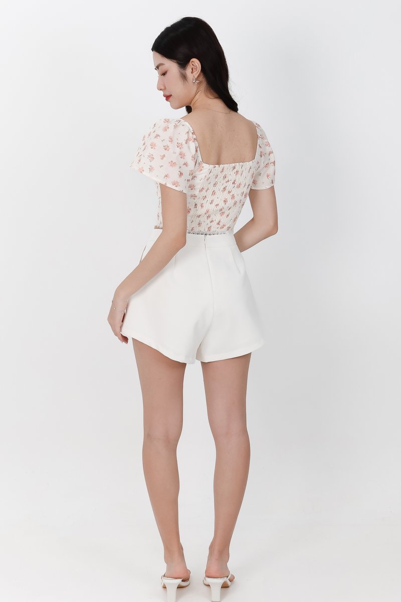 Paxie Pleated Highwaist Shorts in White