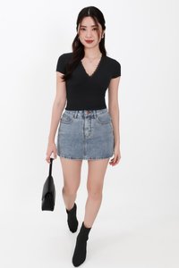 Lenna Lace Trim Tee in Black