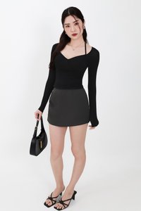 BACKORDER | Helena Halter Long Sleeve Top in Black