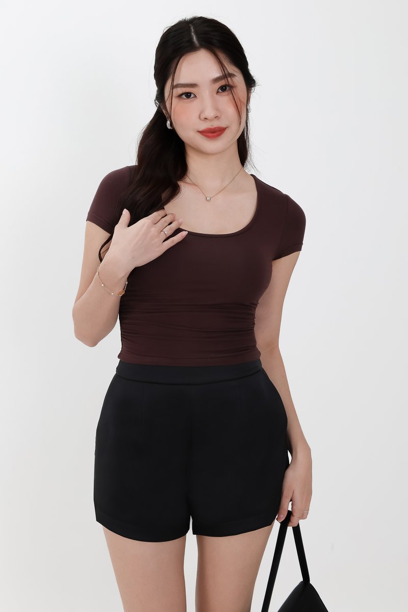 Rwella Ruched Round Neck Tee in Dark Brown