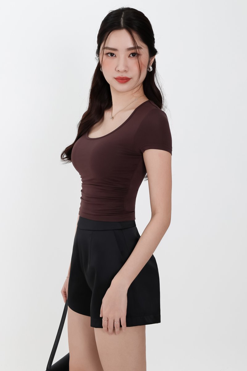 Rwella Ruched Round Neck Tee in Dark Brown