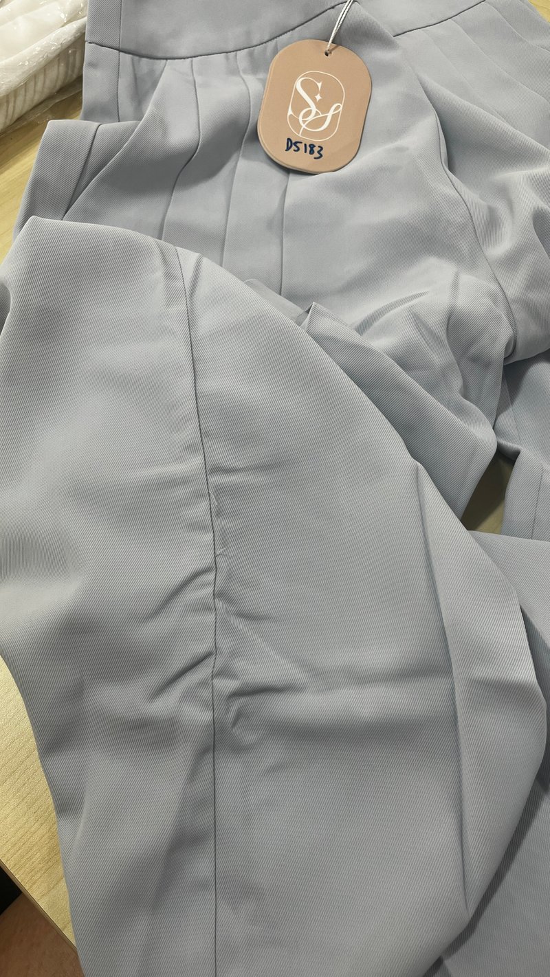 DEFECT | Pixa Pleated Highwaist Pants in Light Blue ( Petite Length ) in S