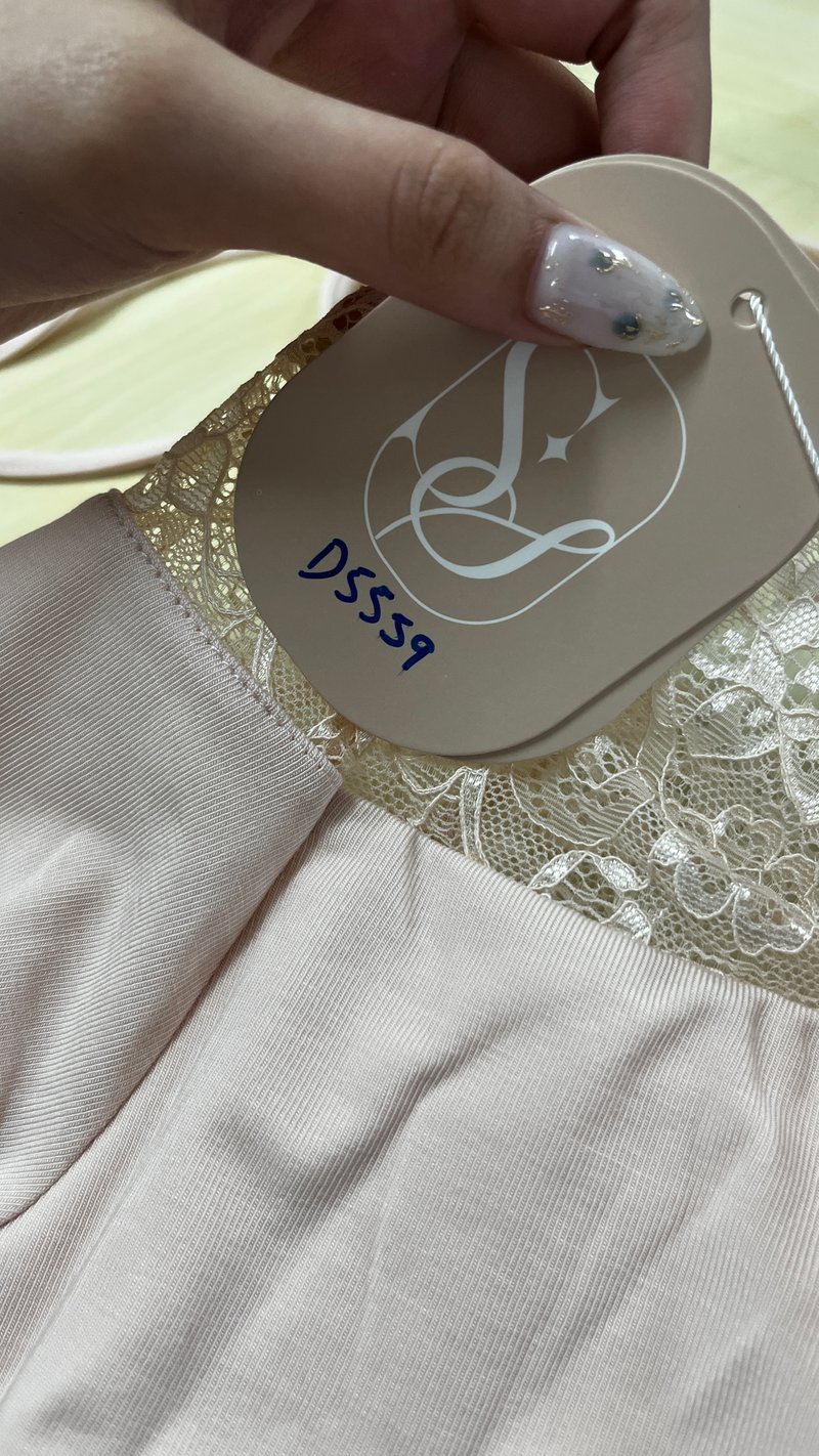 DEFECT | Leora Lace Offshoulder Top in Nude Blush in S