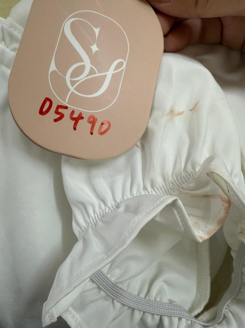 DEFECT | Reline Ribbon Sleeve Top in White in S DEFECT | Reline Ribbon Sleeve Top in White in S