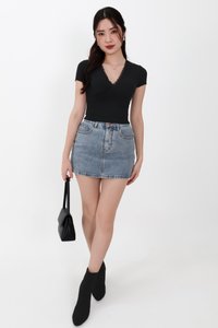 Lenna Lace Trim Tee in Black