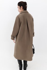 Wynnie Wool Coat in Etoupe