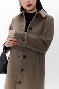 Wynnie Wool Coat in Etoupe