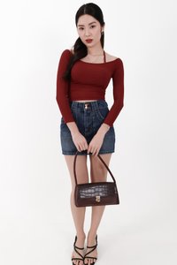 Ode Offshoulder Halter Sleeved Top in Muted Red