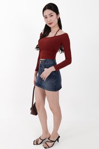 Ode Offshoulder Halter Sleeved Top in Muted Red