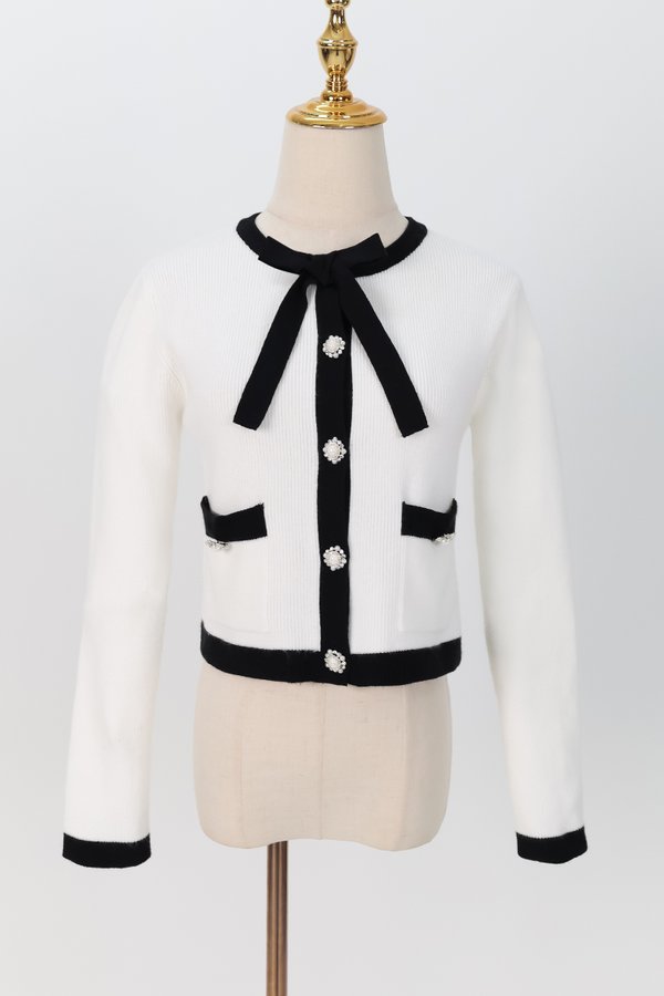 Casrine Contrast Knit Sweater in Black x White