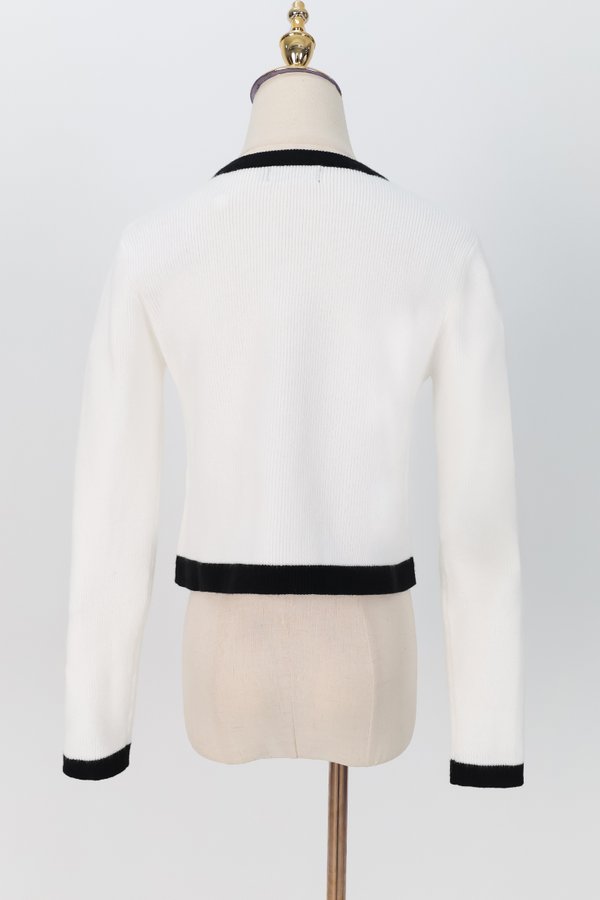 Casrine Contrast Knit Sweater in Black x White