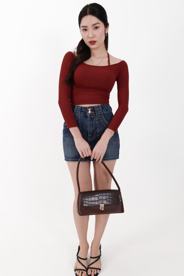 Ode Offshoulder Halter Sleeved Top in Muted Red