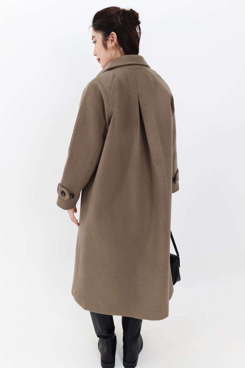 Wynnie Wool Coat in Etoupe
