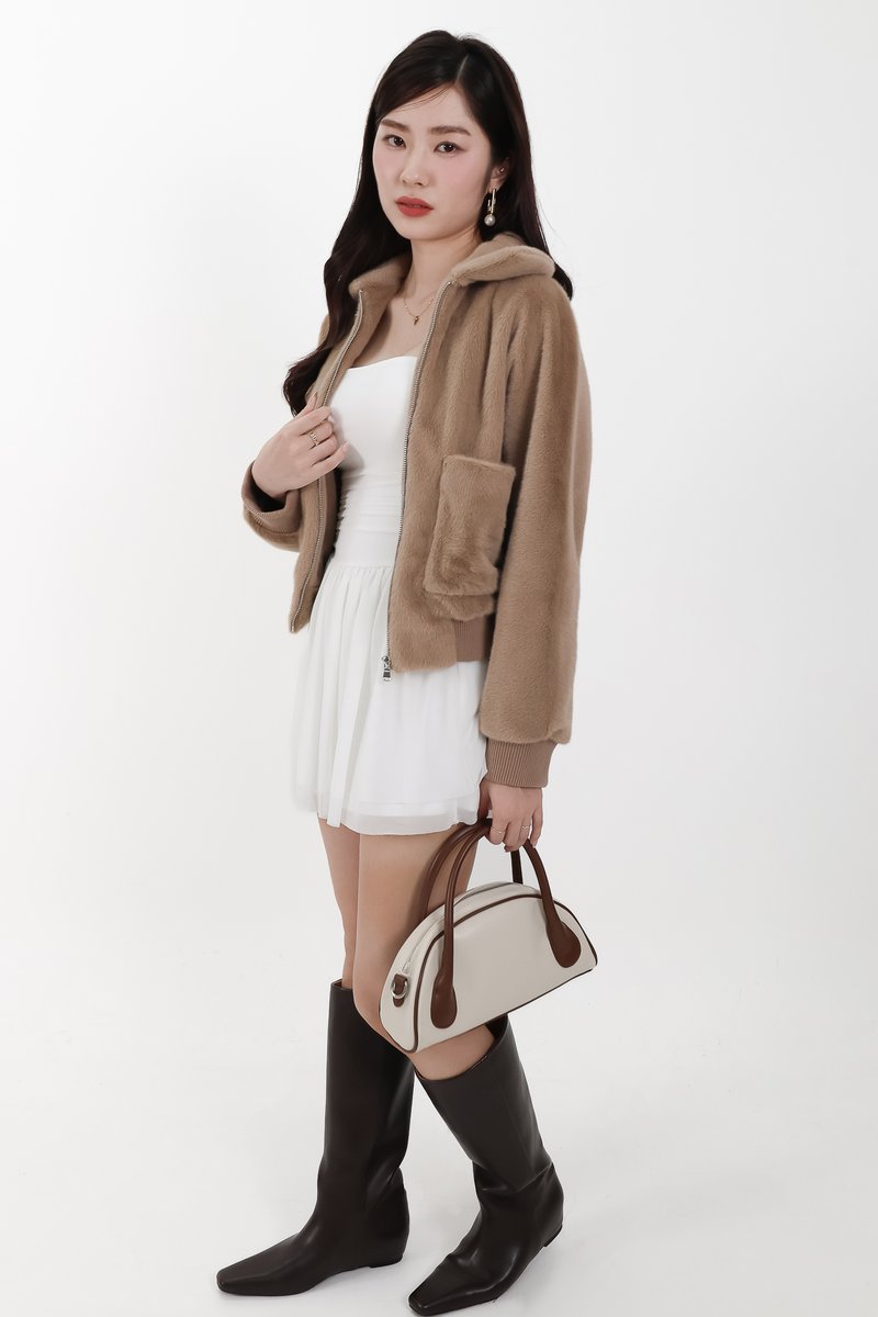 Ferra Furry Jacket in Light Brown