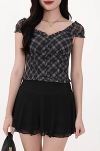Paula Plaid Sleeved Top in Black