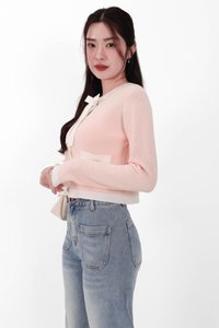 Casrine Contrast Knit Sweater in Cream White X Pink