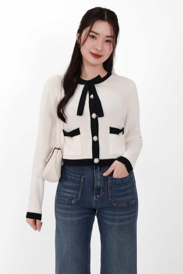 Casrine Contrast Knit Sweater in Black x White