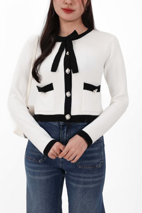 DEFECT | Casrine Contrast Knit Sweater in Black x White in M