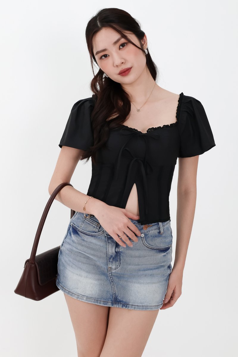 Frida Flutter Sleeved Top in Black