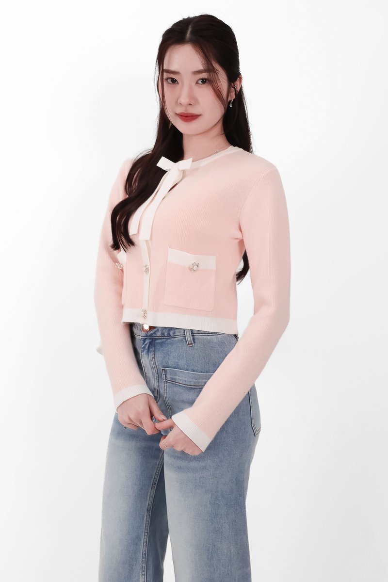 Casrine Contrast Knit Sweater in Cream White X Pink