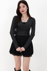 CNY2026 | Lilah Lace Trim Layered Sleeved Top in Dark Grey x Black