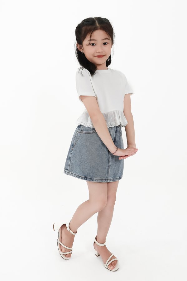 CNY2026 | Casual Girl Eyelet Hem Tee in White