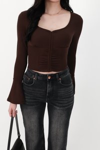 SALE EXCLUSIVE | Bennie Bell Sleeve Top in Dark Brown