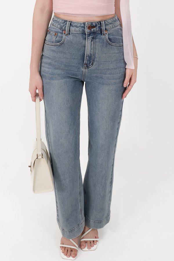 Sam Straight Cut Cuffed Hem Denim Jeans in Light Faded Wash
