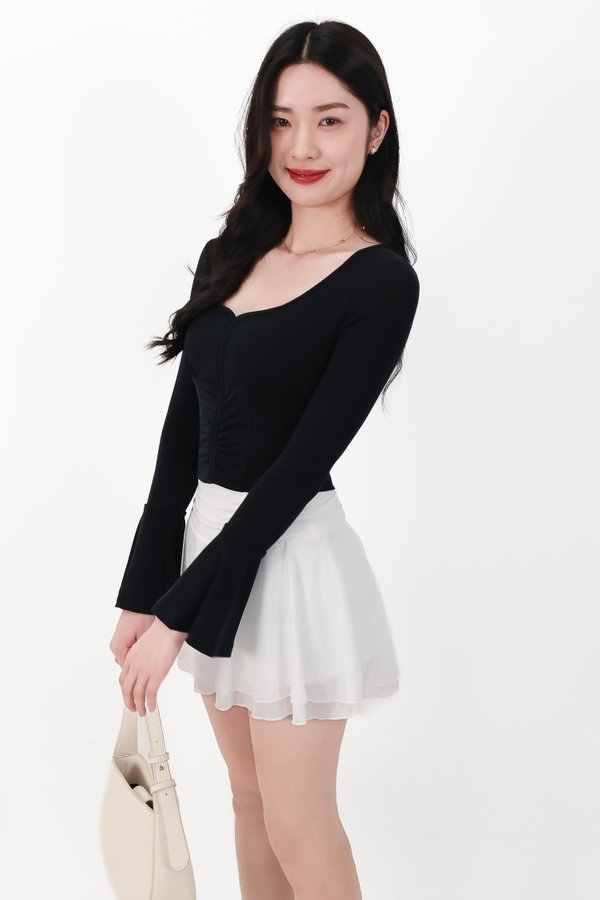 SALE EXCLUSIVE | Bennie Bell Sleeve Top in Black