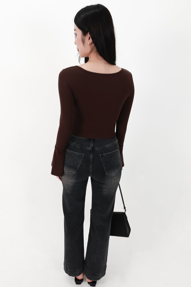 SALE EXCLUSIVE | Bennie Bell Sleeve Top in Dark Brown