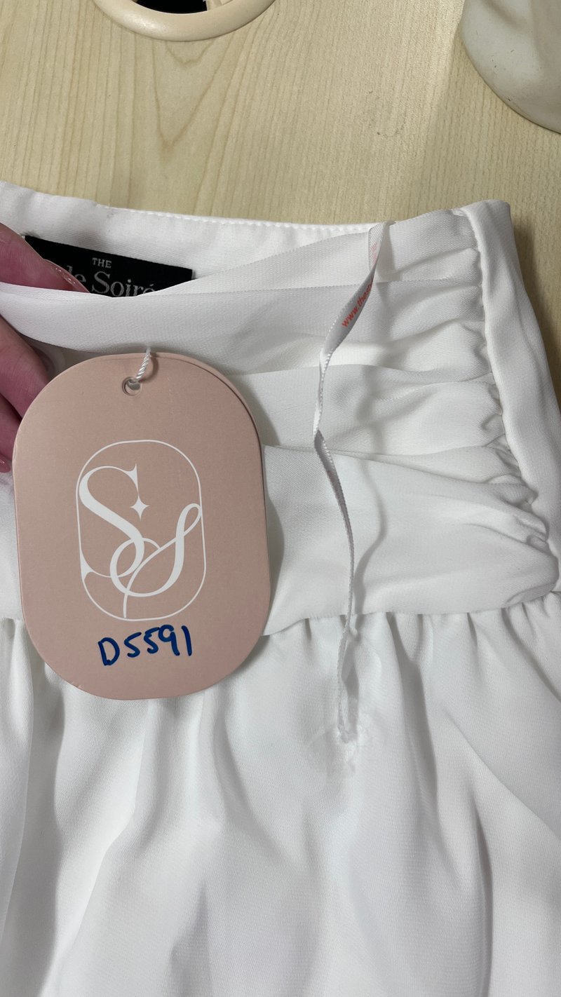 DEFECT | Libby Lace Trim Co-ord Skorts in White in L