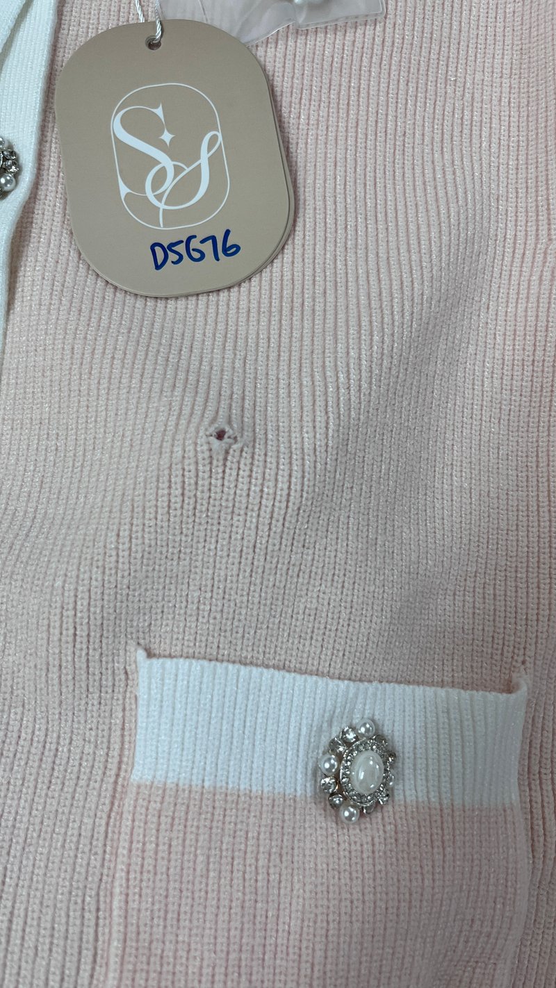 DEFECT | Casrine Contrast Knit Sweater in Cream White X Pink in XS