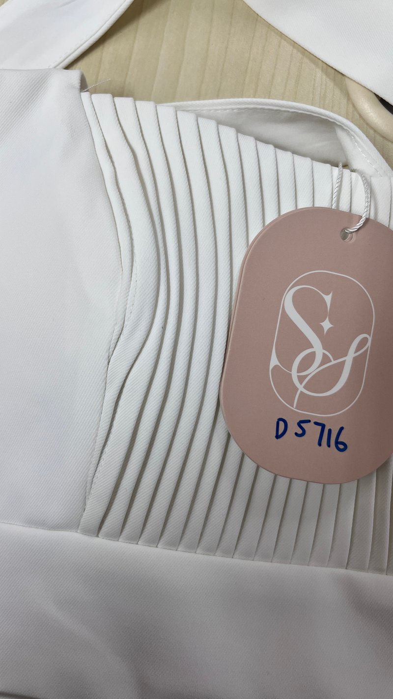 DEFECT | Cherish Co-ord Pleat Halter Top in White in XS