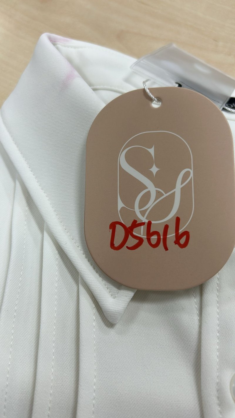 DEFECT| Pleated Men Shirt in White in L