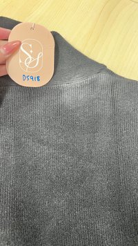 DEFECT | Odella Oversized Sweater Top in Black in M