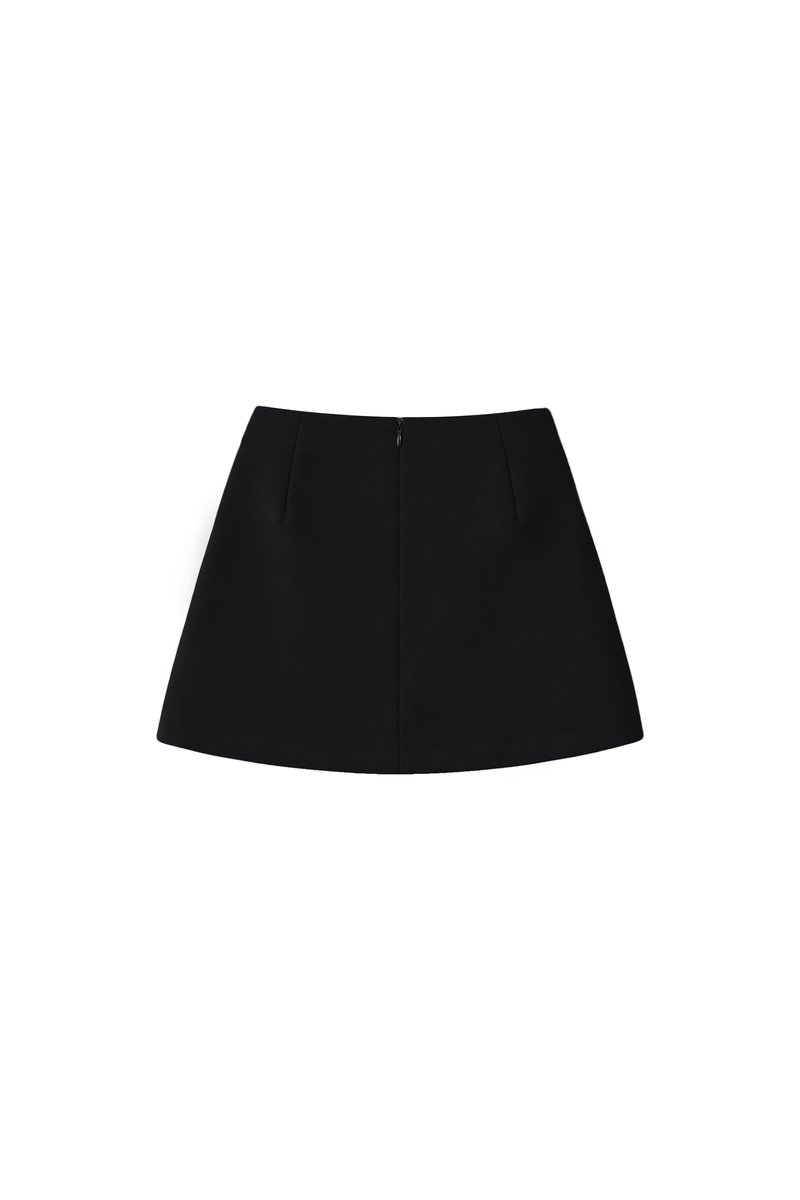 Rami Ruched Skorts in Black