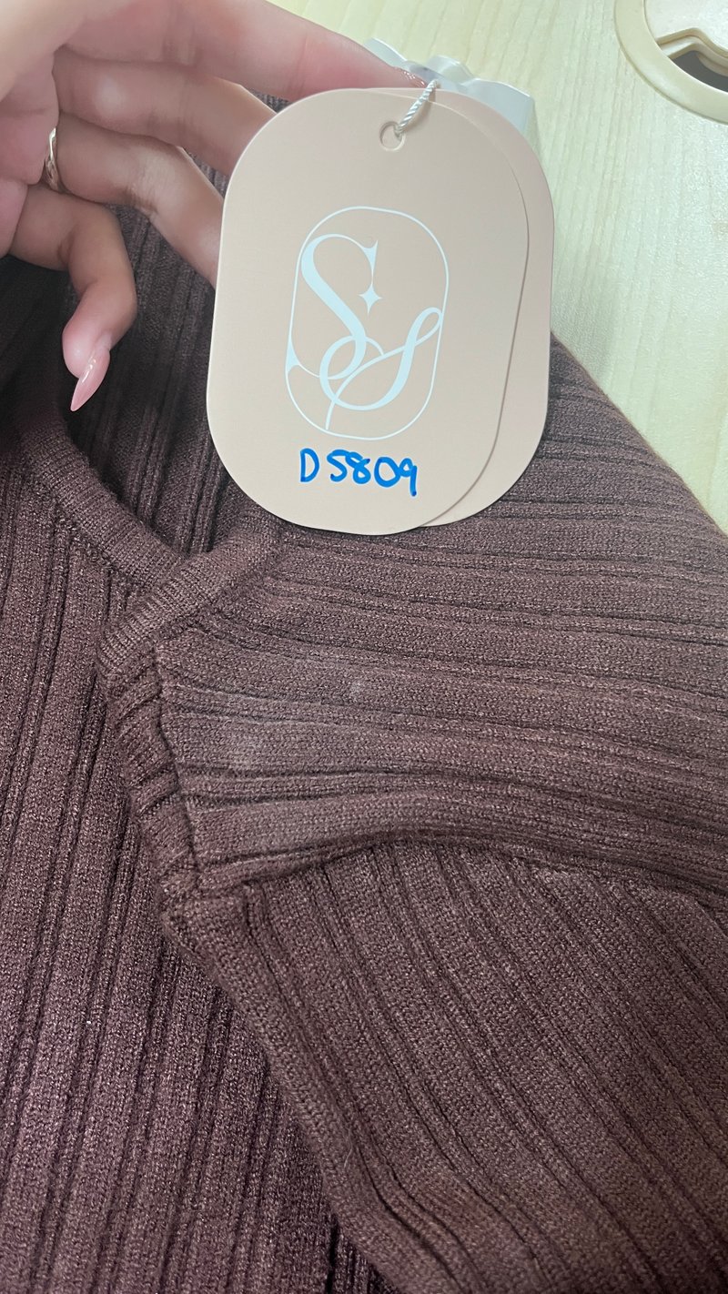 DEFECT | Kensley Knit Cardigan in Dark Brown in XS