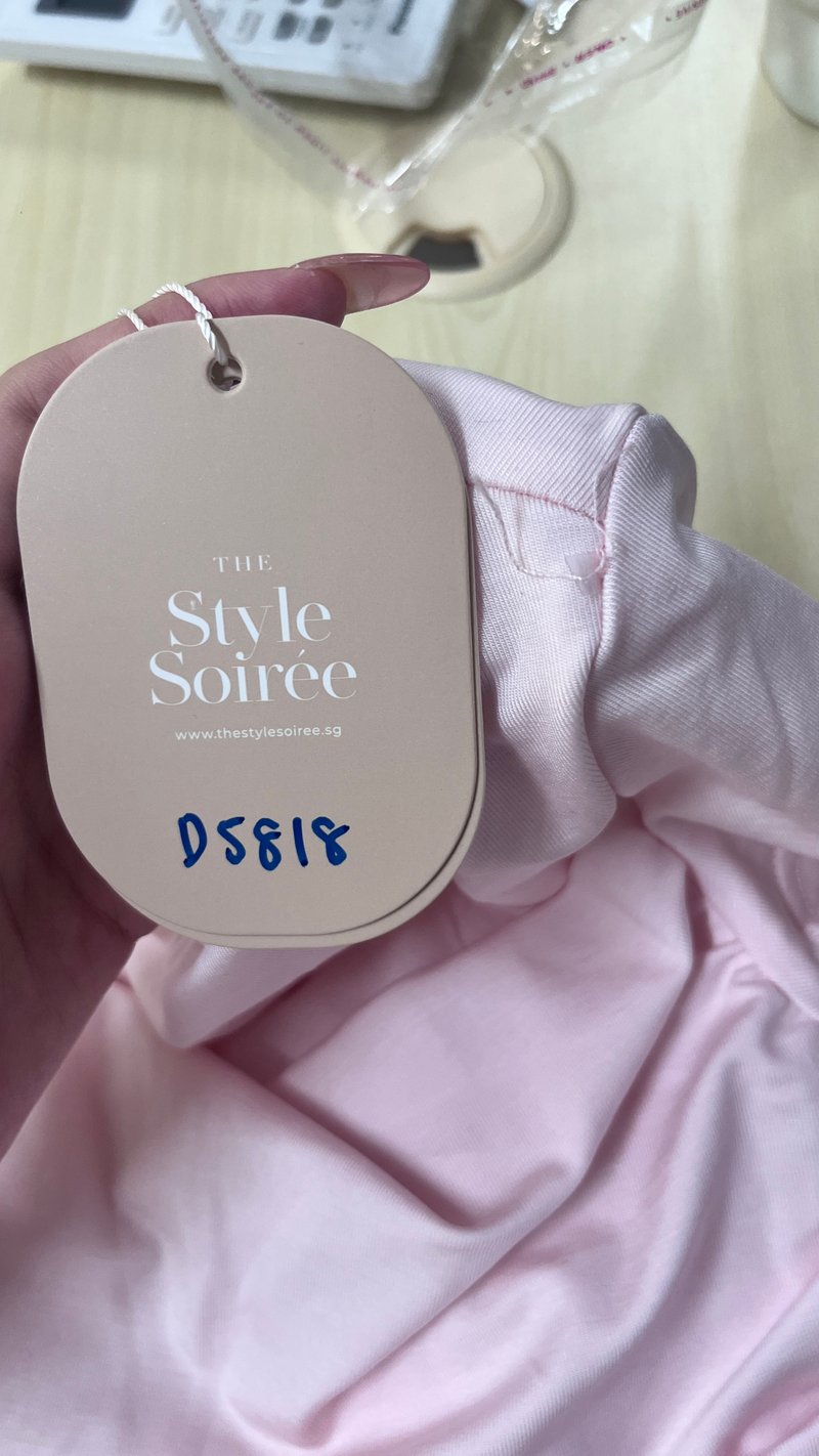 DEFECT | Bera Basic Ruched Tee in Pastel Pink in XS