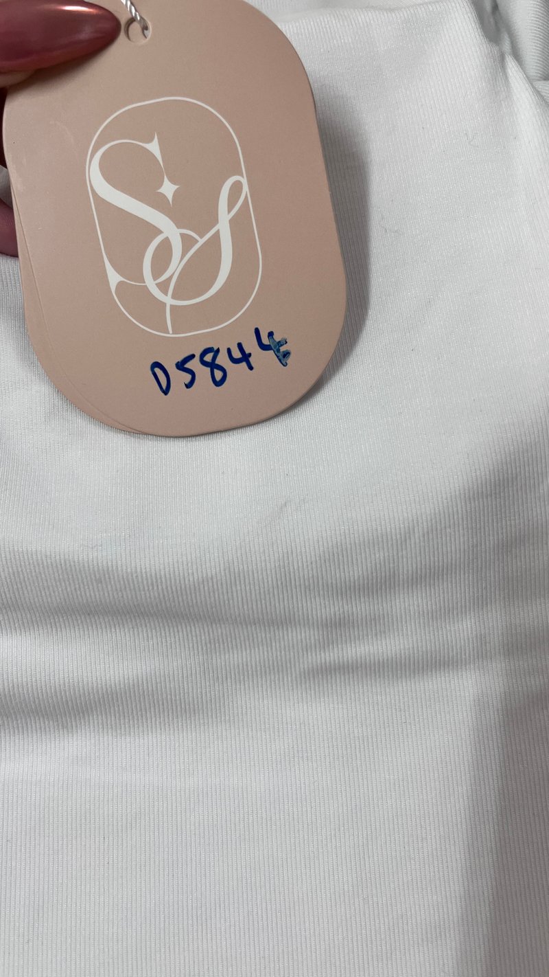 DEFECT | Lenna Lace Trim Tee in White in S