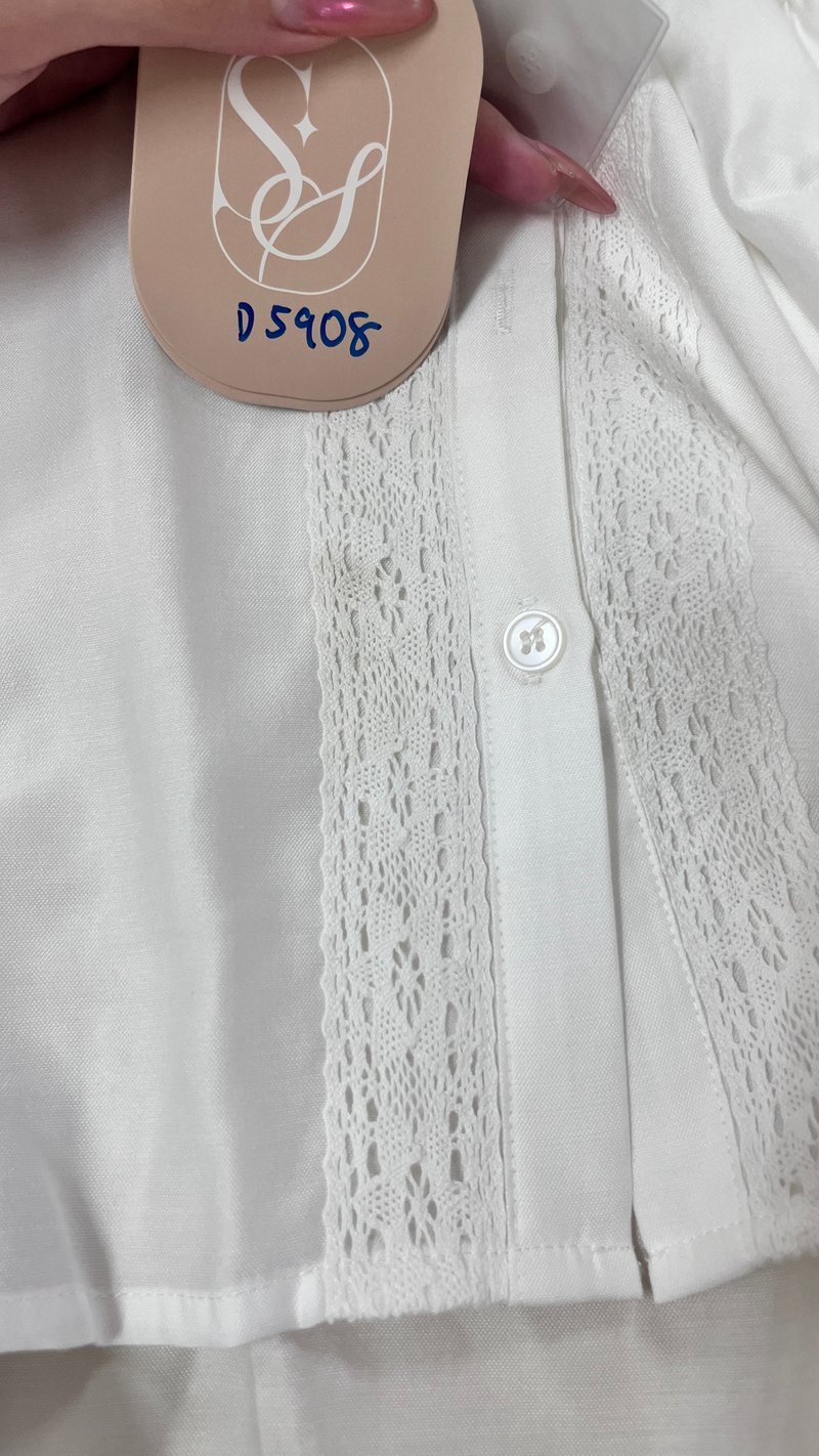 DEFECT | Cindy Crochet Sleeved Top in White in S